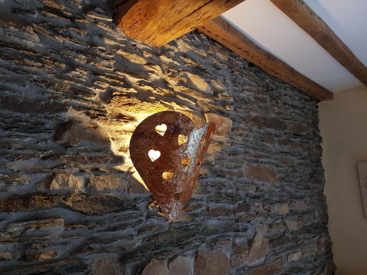 Gite Au Coeur De Champlon Luaran gambar